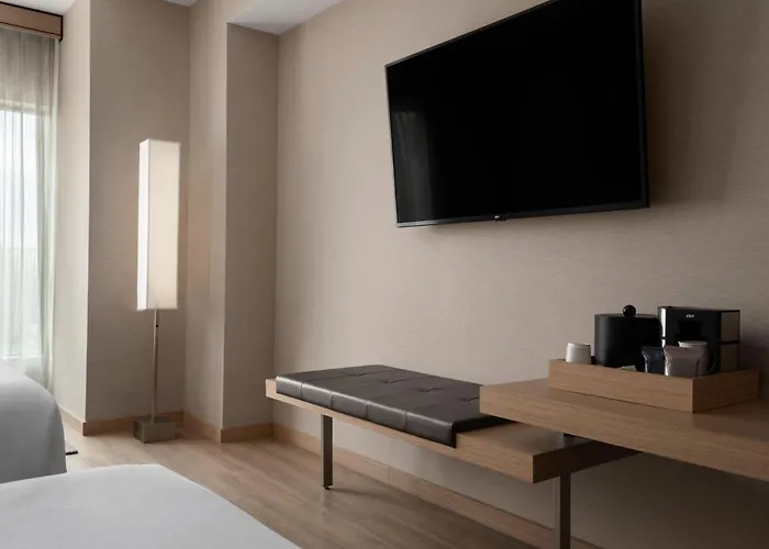 Ac By Marriott Downtown Hotel 3*